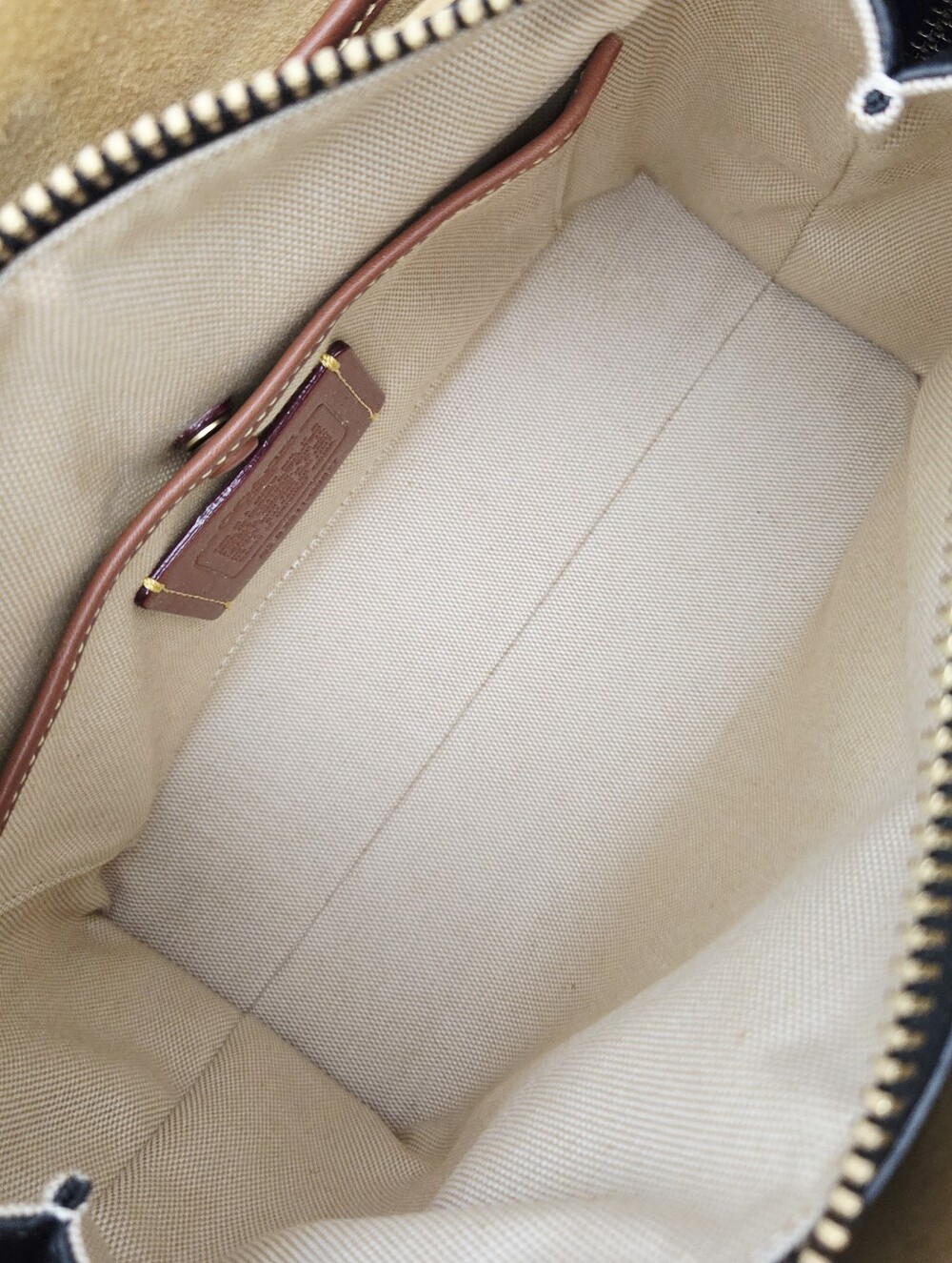 LIKE NEW COACH ROGUE BAG 25 - BLACK - Picture 14 of 14